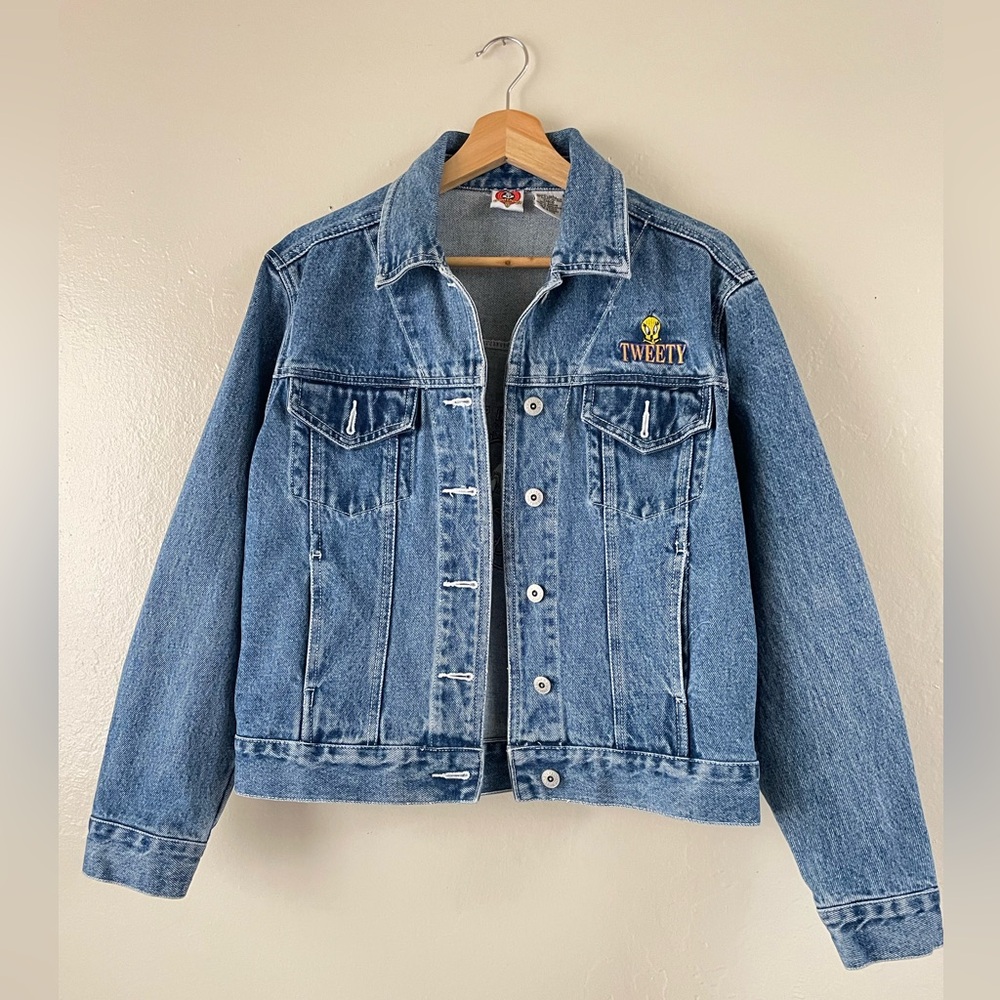 Disney Warner Bro Looney Tunes Embroidered Tweety blue denim jeans jacket